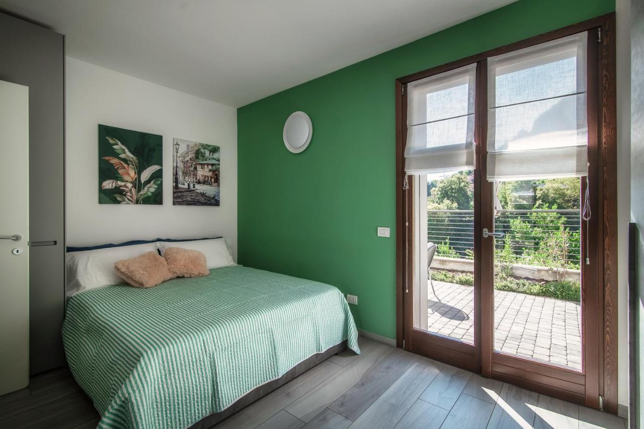Joivy Luxury Flat & Lake Como View Argegno Bagian luar foto